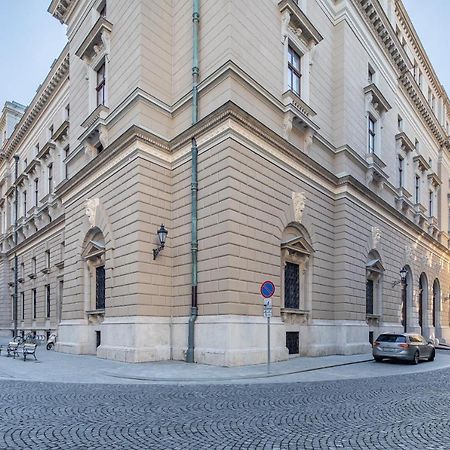 Melody Meadow Apartment بودابست المظهر الخارجي الصورة